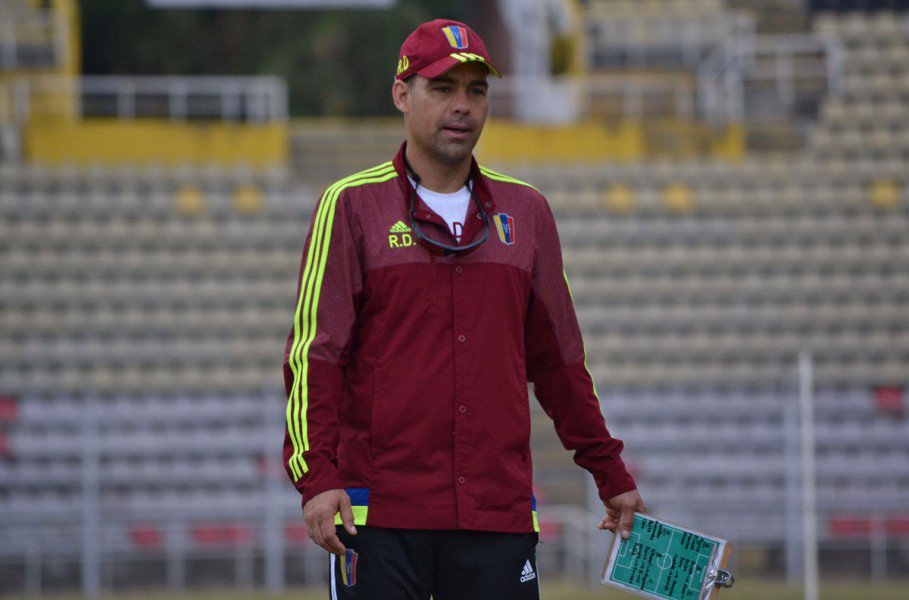 Rafael Dudamel durante un entrenamiento con la selección. foto prensa FVF