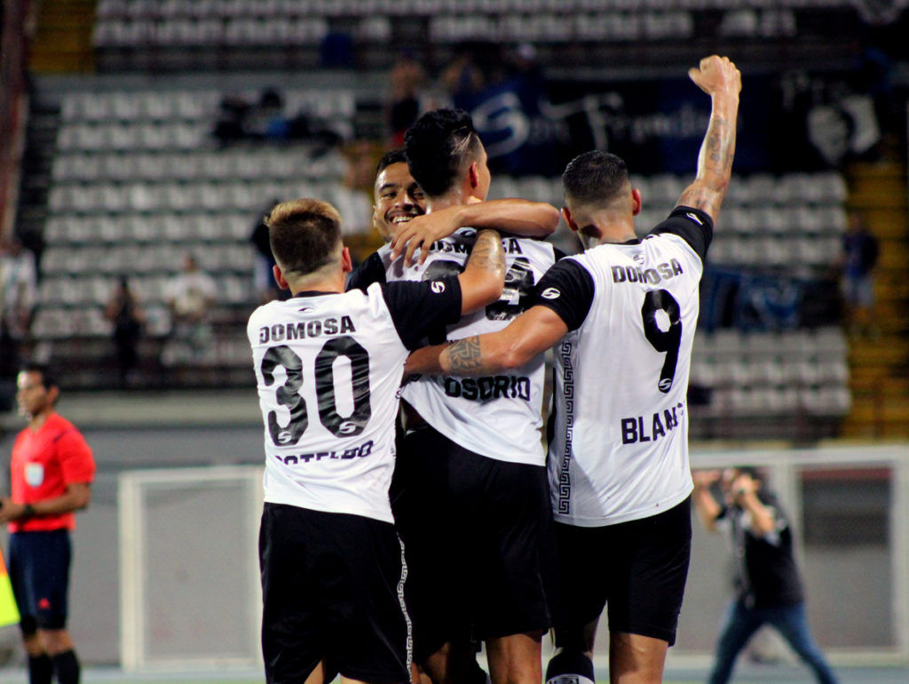 celebracion-segundo-gol_zamora-fc_vs_zulia-fc_final-absoluta_2016